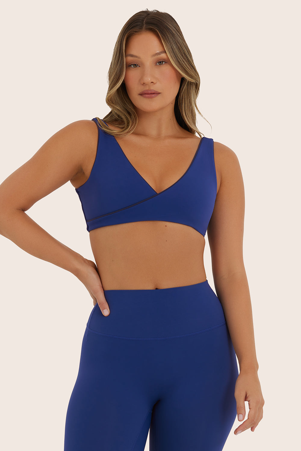 Breathe 1.0 Contrast Wrap Bra - Aqua