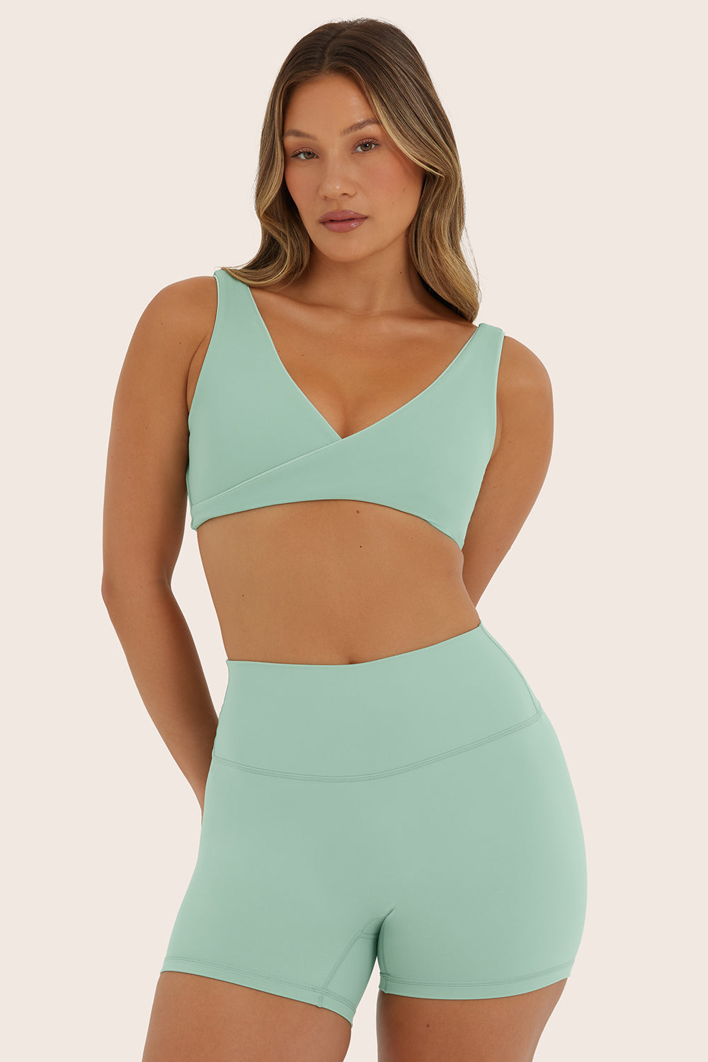 Breathe 1.0 Contrast Wrap Bra - Julep