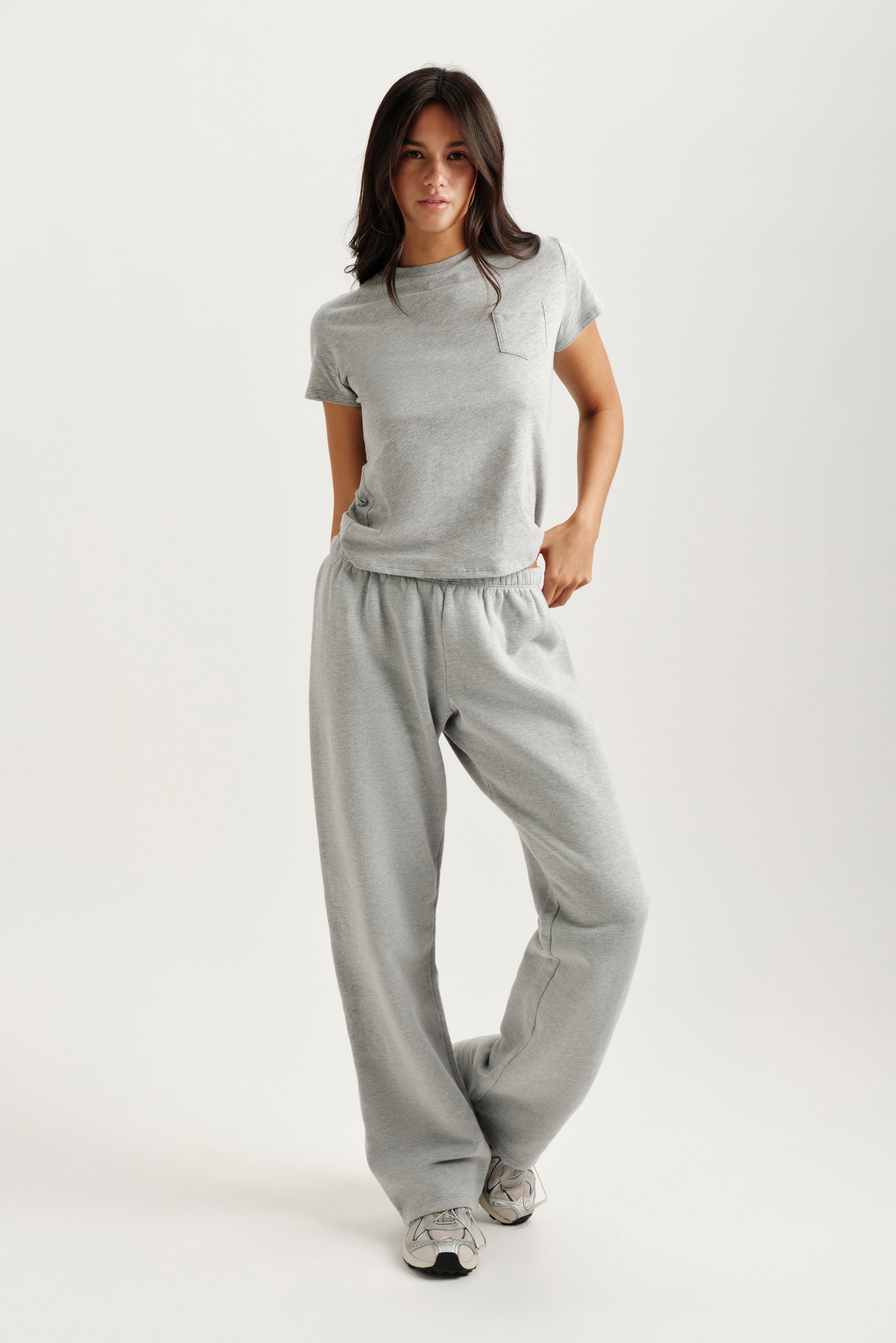 Alternative view of Midweight Sweats Staple Straight Leg Sweatpants - Fog Heather Grey